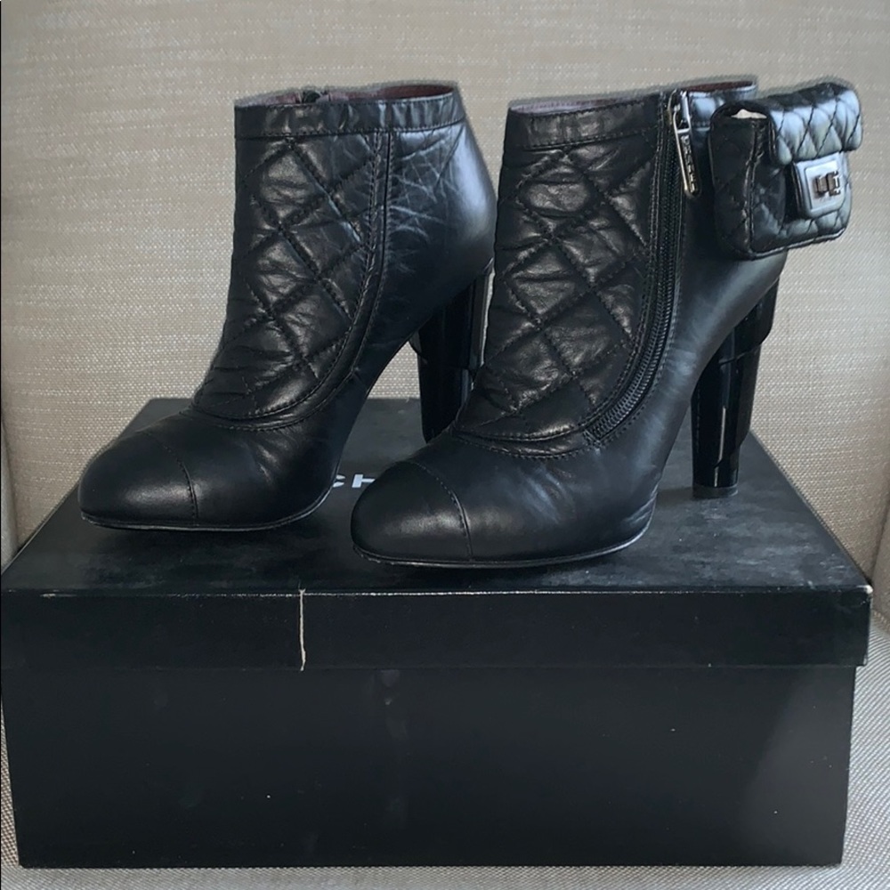 Chanel Black Leather Quilted Booties 38.5